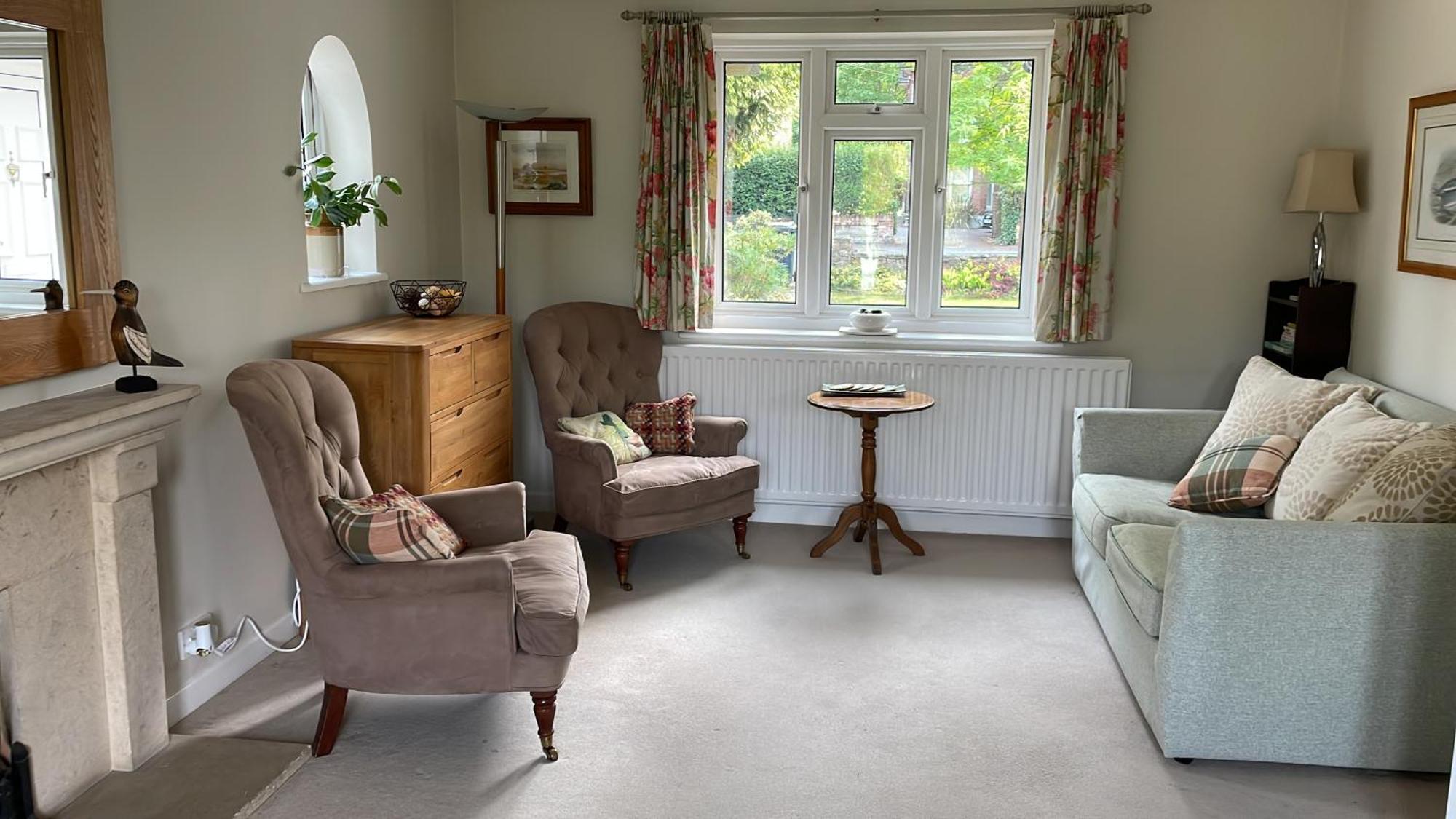 Charming Bournemouth House With Beautiful Spacious Gardens, 5 Min Drive To Beaches, Free Parking For 2-3 Cars Екстер'єр фото